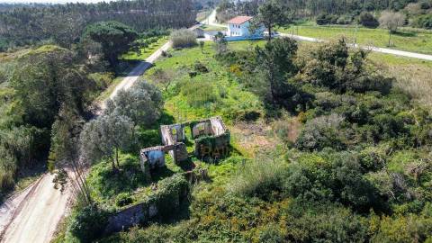 Ruína com terreno em Caldas da Rainha