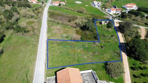 Ruína com terreno em Caldas da Rainha