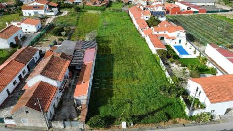 Terreno Urbanizável no centro do Vau, Óbidos
