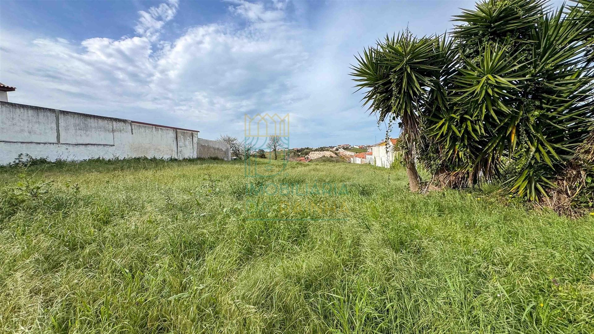 Terreno Urbanizável no centro do Vau, Óbidos