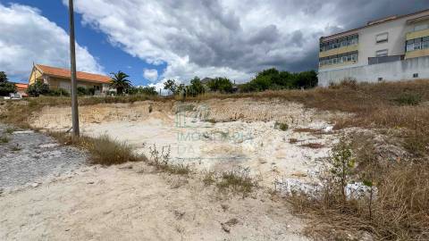 Apartamento T3 Novo com Garagem – Centro de Caldas da Rainha
