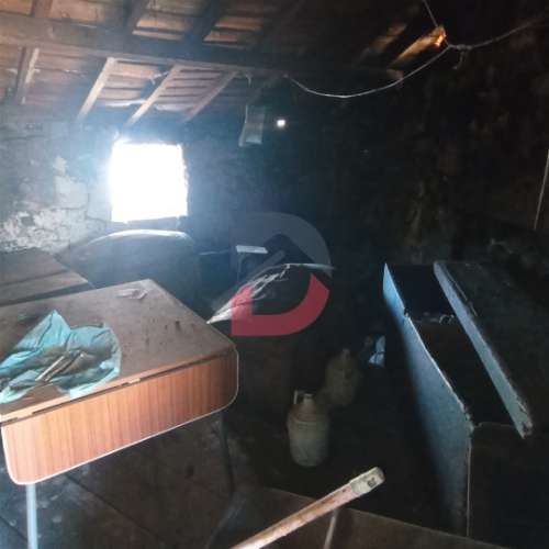 Moradia T2  para restaurar