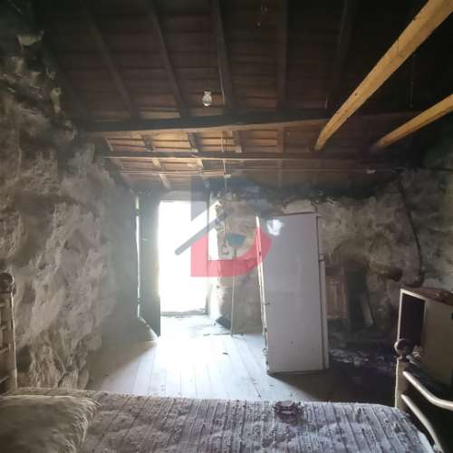 Moradia T2  para restaurar