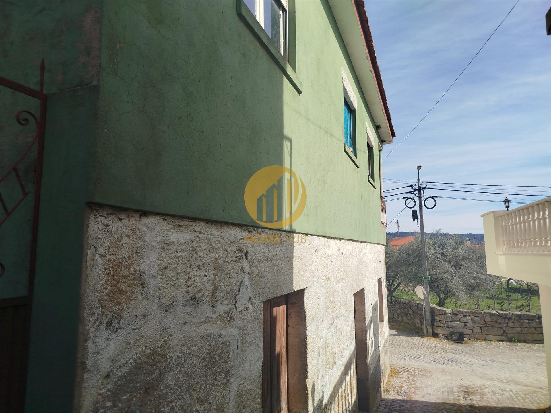 Moradia T3 com Quintal e Lagar em Funcionamento – Seixo de Ansiães
