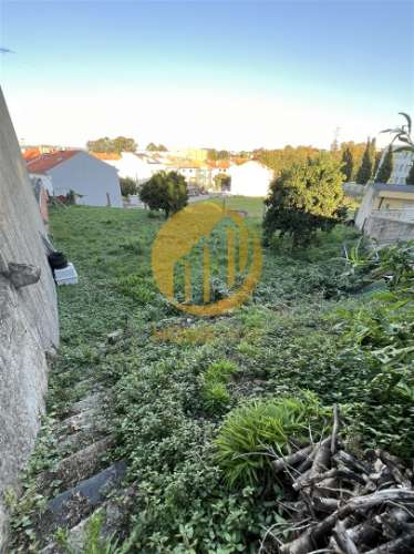 Excelente oportunidade para construir a casa dos seus sonhos ou investir com segurança