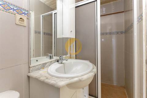 Oportunidade Única no Douro Verde – Quinta com Casa em Pedra, Terreno Agrícola e Nascente de Água