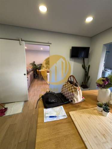 &#127969; Oportunidade Única em Fânzeres – T2 Totalmente Remodelado! &#127969;