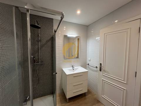 🏡 Oportunidade Única em Fânzeres – T2 Totalmente Remodelado! 🏡