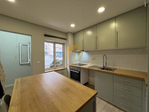 🏡 Oportunidade Única em Fânzeres – T2 Totalmente Remodelado! 🏡