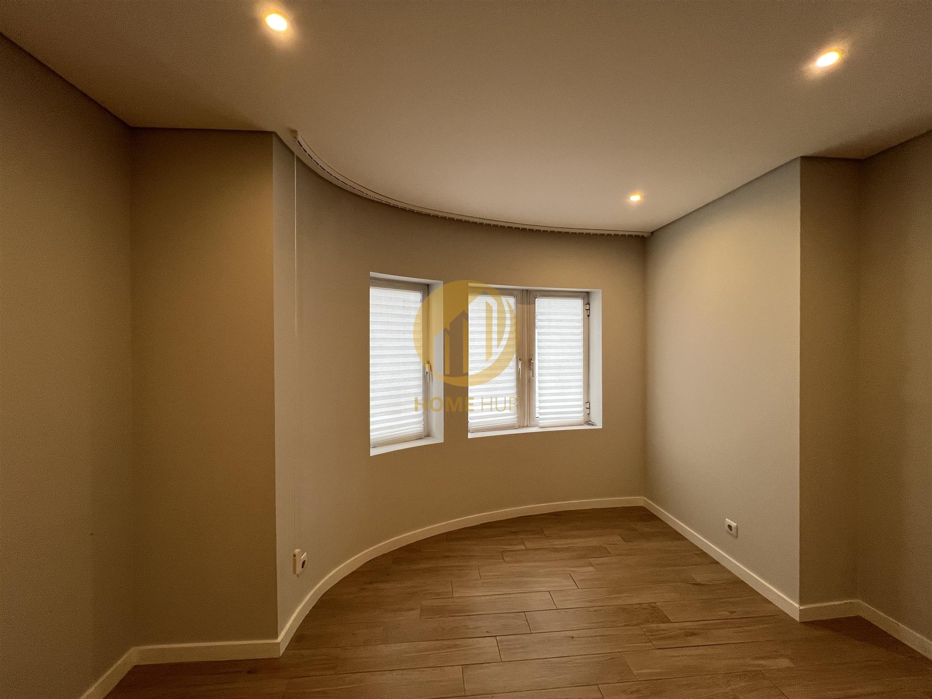 🏡 Oportunidade Única em Fânzeres – T2 Totalmente Remodelado! 🏡