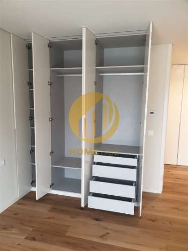 T1 com Piscina, Vista Mar, Garagem e Terraço – Perafita/Lavra