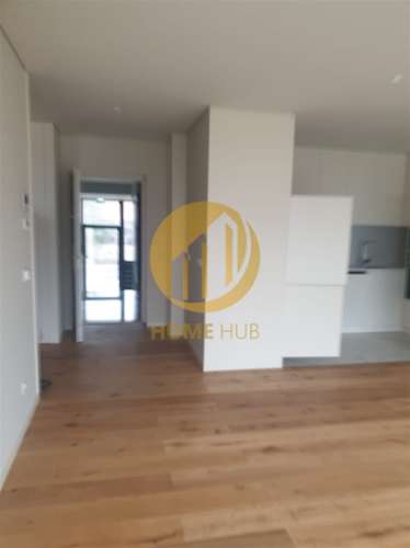 T1 com Piscina, Vista Mar, Garagem e Terraço – Perafita/Lavra