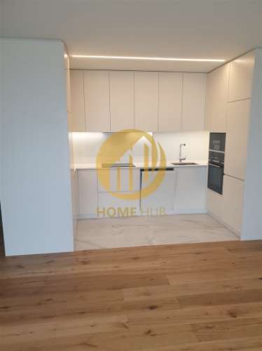 T1 com Piscina, Vista Mar, Garagem e Terraço – Perafita/Lavra