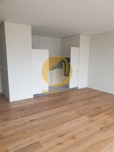 T1 com Piscina, Vista Mar, Garagem e Terraço – Perafita/Lavra