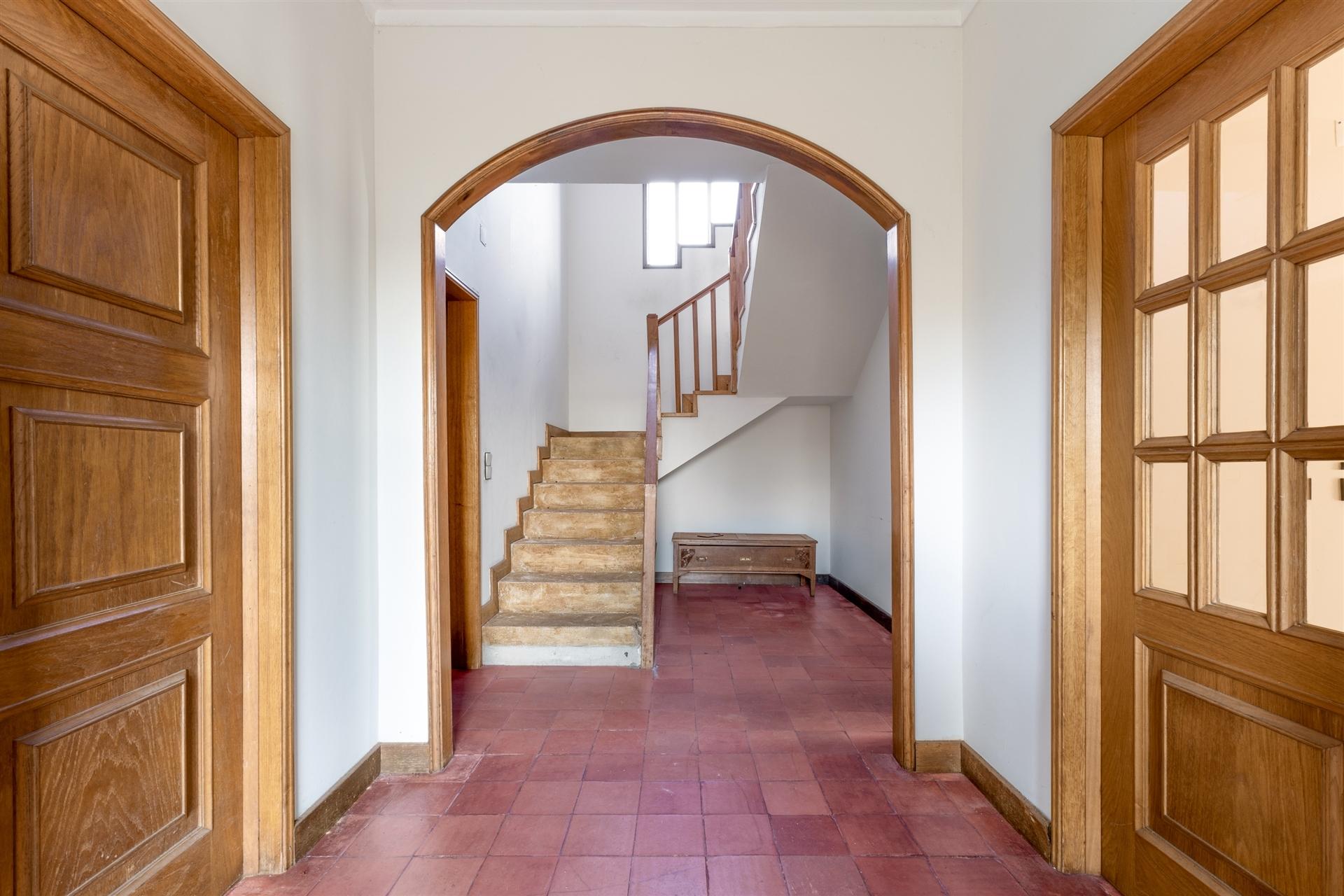 Oportunidade Única! Moradia para Reabilitar com Terreno Superior a 6.000 m²