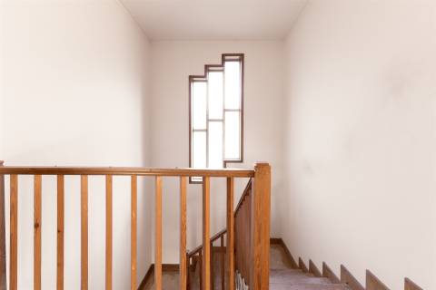 Oportunidade Única! Moradia para Reabilitar com Terreno Superior a 6.000 m²