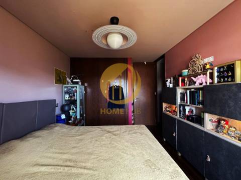 Apartamento T3 com Suite e Estacionamento – Cedofeita, Porto