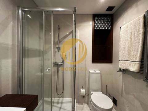 Apartamento T3 com Suite e Estacionamento – Cedofeita, Porto