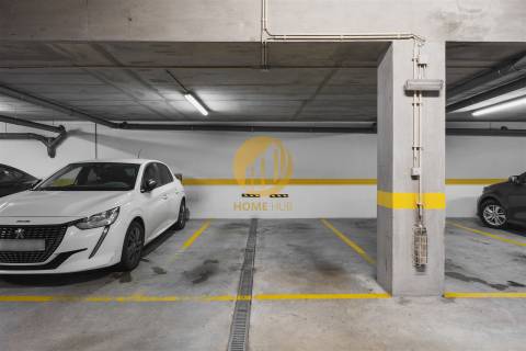 Apartamento T3 de Alta Qualidade com Suite e Estacionamento – Cedofeita, Porto
