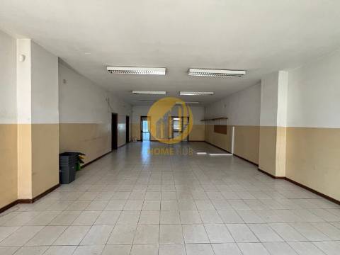 Loja  Venda em Águas Santas,Maia