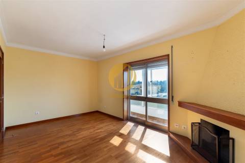 Apartamento T3 Duplex na Maia