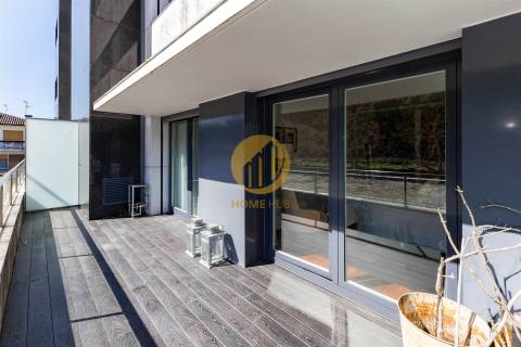 Apartamento T2 de Luxo Frente-Rio com Piscina Interior | Caminha