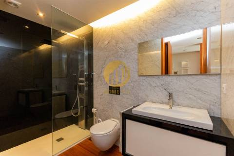 Apartamento T2 de Luxo Frente-Rio com Piscina Interior | Caminha