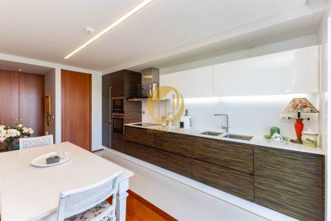 Apartamento T2 de Luxo Frente-Rio com Piscina Interior | Caminha
