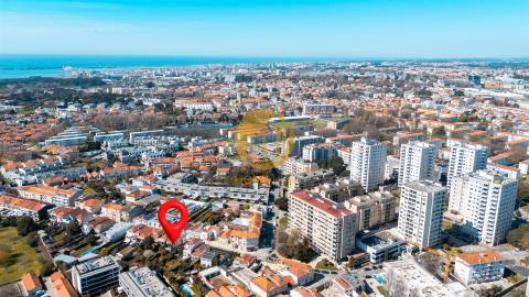 OPORTUNIDADE ÚNICA EM RAMALDE | MORADIA PARA REABILITAR | 286m² TERRENO | PORTO
