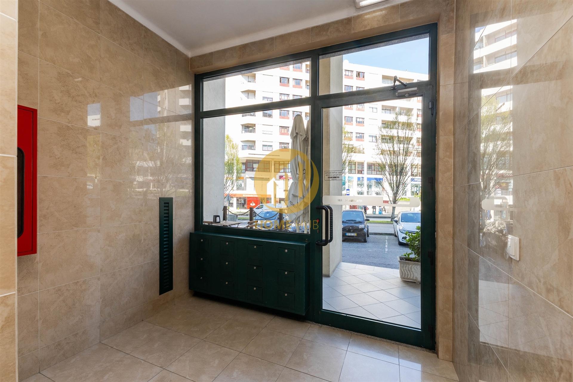 OPORTUNIDADE ÚNICA - IMÓVEL PRONTO A HABITAR NUMA DAS ZONAS MAIS VALORIZADAS DE PAREDES!