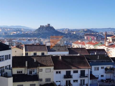 Apartamento T3 em Leiria com vista para o castelo