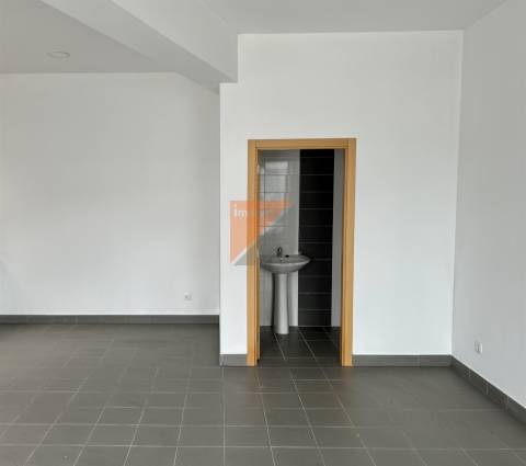 Loja  Arrendamento em Santa Eufémia e Boa Vista,Leiria