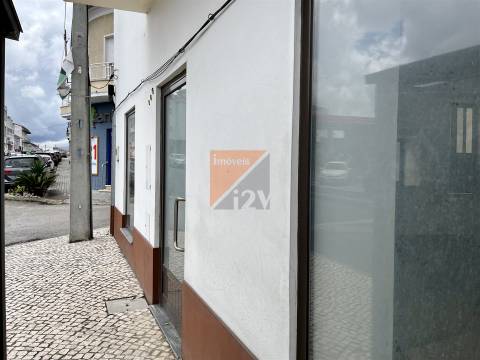 Loja  Arrendamento em Santa Eufémia e Boa Vista,Leiria