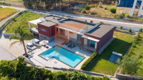 Moradia Isolada T4 Venda em Carriço,Pombal