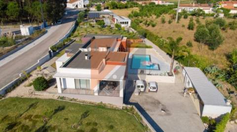 Moradia Isolada T4 Venda em Carriço,Pombal