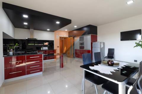 Moradia Isolada T4 Venda em Carriço,Pombal