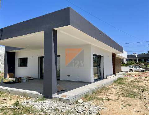 Moradia Isolada T3 Venda em Souto da Carpalhosa e Ortigosa,Leiria