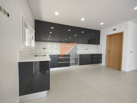 Moradia Isolada T3 Venda em Souto da Carpalhosa e Ortigosa,Leiria