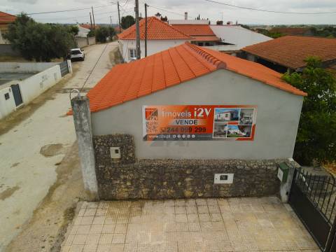 Moradia Isolada T2 Venda em Brogueira, Parceiros de Igreja e Alcorochel,Torres Novas
