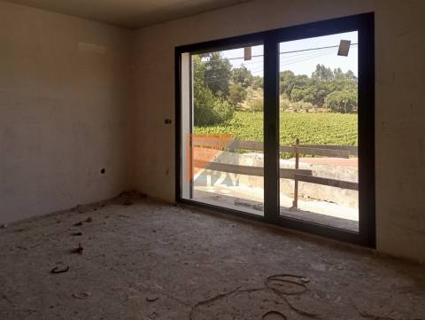 Moradia Geminada T4 Venda em Nossa Senhora da Piedade,Ourém