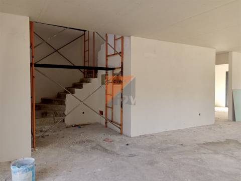 Moradia Geminada T4 Venda em Nossa Senhora da Piedade,Ourém