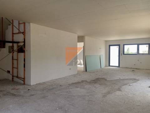 Moradia Geminada T4 Venda em Nossa Senhora da Piedade,Ourém