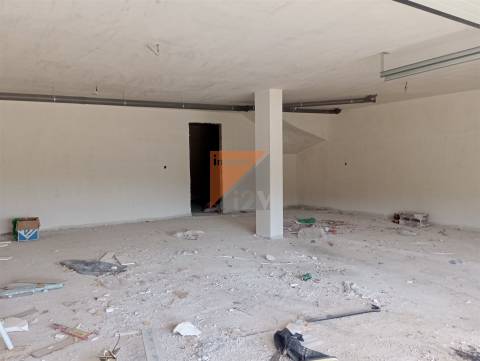 Moradia Geminada T4 Venda em Nossa Senhora da Piedade,Ourém