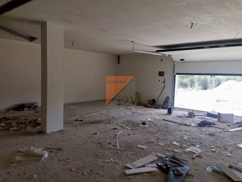 Moradia Geminada T4 Venda em Nossa Senhora da Piedade,Ourém