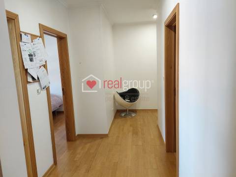 Apartamento T3 Arrendamento em Santo António dos Cavaleiros e Frielas,Loures