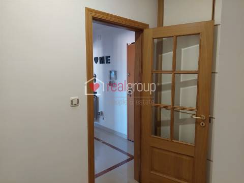 Apartamento T3 Arrendamento em Santo António dos Cavaleiros e Frielas,Loures