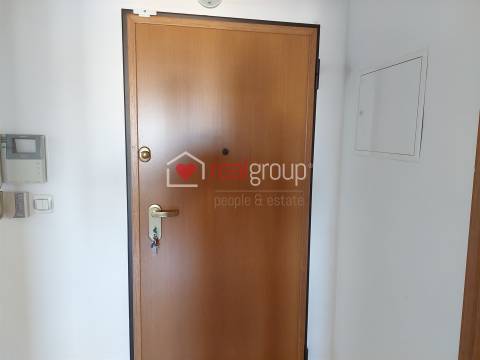 Apartamento T3 Arrendamento em Santo António dos Cavaleiros e Frielas,Loures