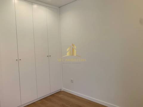 Andar Moradia T2 Venda em Gondomar (São Cosme), Valbom e Jovim,Gondomar