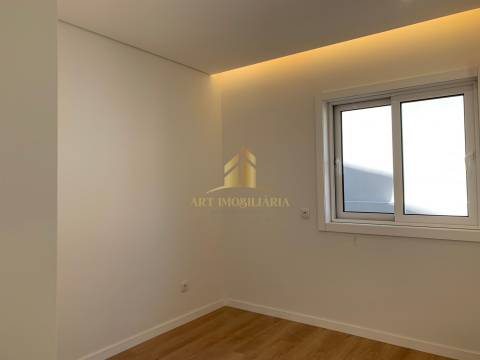 Andar Moradia T2 Venda em Gondomar (São Cosme), Valbom e Jovim,Gondomar