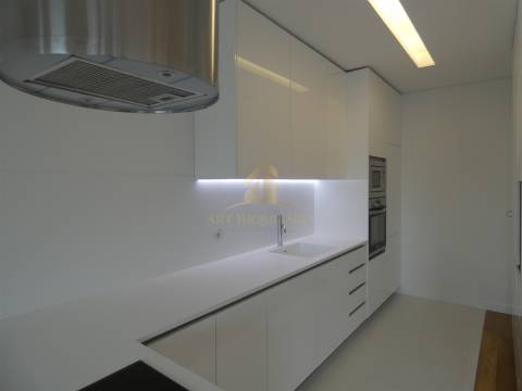 Apartamento T3 Venda em Cedofeita, Santo Ildefonso, Sé, Miragaia, São Nicolau e Vitória,Porto